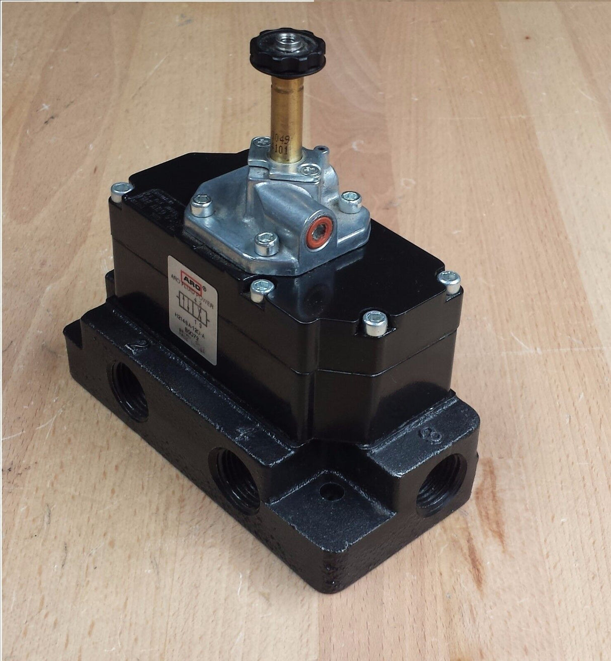 H214SA-120-A VALVE, H SERIES | ARO (Ingersoll-Rand)